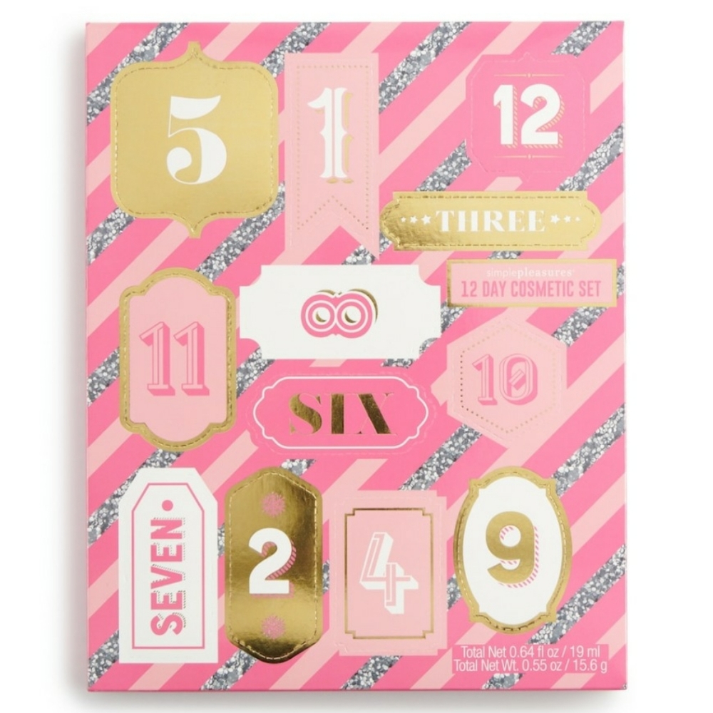 NIB Simple Pleasures Cosmetic Set Calendar